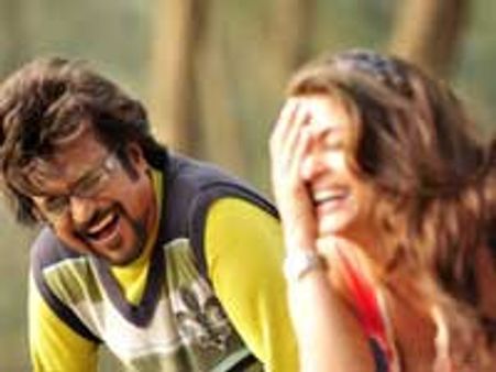 எந்திரன் பாடல்கள்... அதிர வைக்கும் சாதனை!