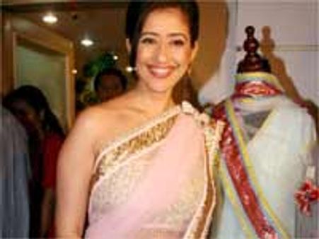 இயக்குநராகும் மனீஷா!