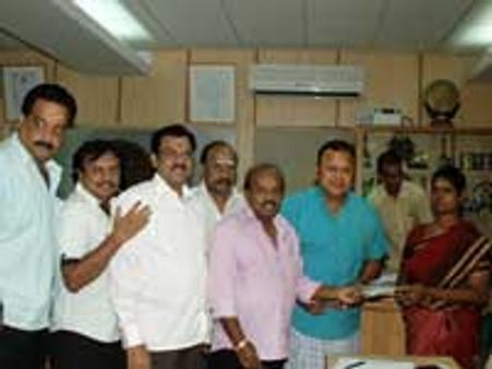 தியாகராஜ பாகவதர் பேத்திக்கு தயாரிப்பாளர் சங்கம் உதவி!