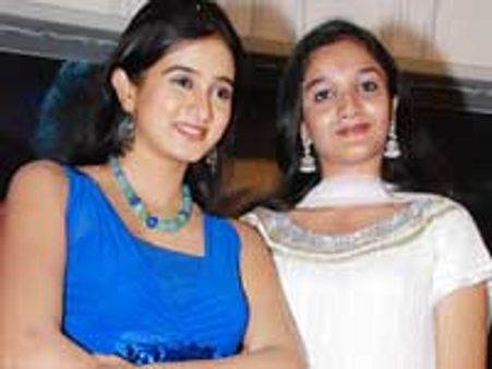 உங்க வீட்டுப் பிள்ளை... ராஜாத்தி அம்மாள் தொடங்கி வைத்தார்!