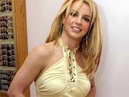 அய்யோ நாத்தம் தாங்கல... ஆளை விடு! - நடிகையிடம் கோபித்துக் கொண்ட காதலன்!