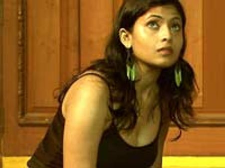 பாலியல் புகார்.. விபச்சாரம்: பிரபல நடிகைகள் கைது!