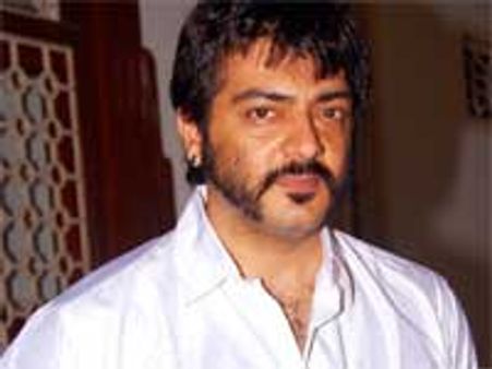 கவுதம் மேனன் இல்லாமல் 50 படம் முடிச்சிட்டேனே! - அஜீத்தின் கிண்டல் பதில்