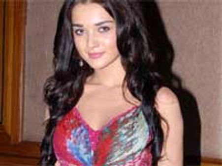 மீண்டும் தமிழ் சினிமாவில் நடிக்கிறார் எமி ஜாக்சன்