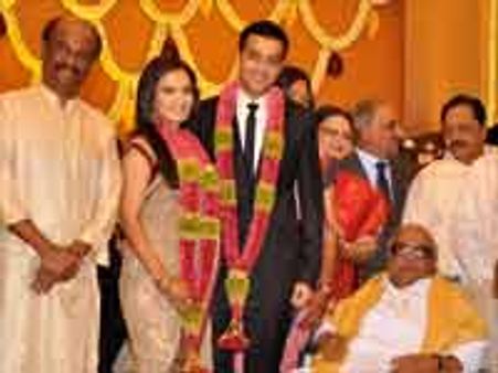 சௌந்தர்யா-அஸ்வினுக்கு முதல்வர் நேரில் வாழ்த்து!