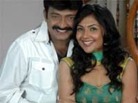 ராஜசேகர ரெட்டி கதை படமாகிறது-ரெட்டியாகிறார் டாக்டர் ராஜசேகர்