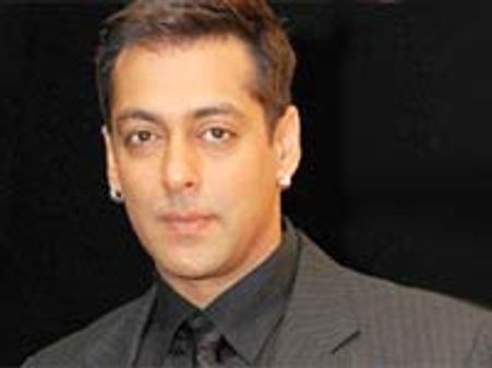 பகிரங்க மன்னிப்பு கேட்டார் சல்மான்கான்!