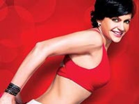 'பெண்'ணாக மாறுகிறார் மந்திரா பேடி!