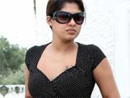 நயன்தாரா மீதான ஆபாச வழக்கை மீண்டும் விசாரிக்க உத்தரவு!