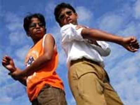 தேசிய விருது: சிறந்த நடிகர் அமிதாப்; சிறந்த பின்னணி இசை இளையராஜா-'பசங்க'ளுக்கு 3 விருதுகள்