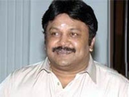 நடிகர்கள் பிரபு, ராமராஜன் காயம்!