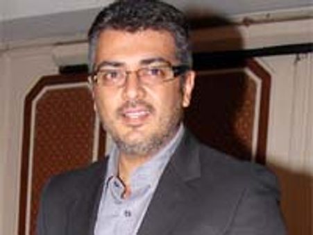 காங்கிரஸில் சேருகிறார் அஜீத்?!