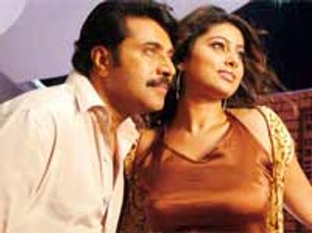 மரக்கட்டை மாதிரி நடித்த மம்முட்டி! - ஒரு தயாரிப்பாளரின் புகார்