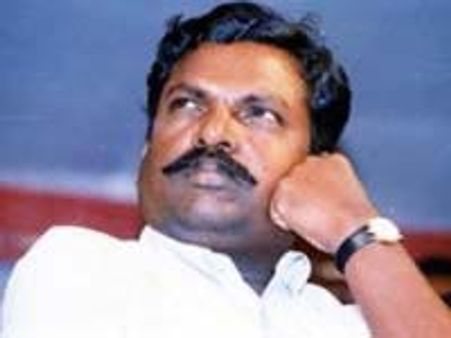 நாயகிகளை கட்டிப்பிடிப்பதுதான் முதல்வர் பதவிக்கு தகுதியா? - திருமா