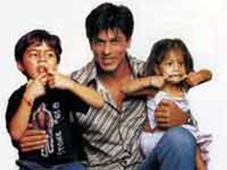 டேக்வாண்டோ போட்டி-ஷாருக் குழந்தைகள் தங்கப் பதக்கம் வென்றனர்