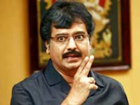 வயதான கேரக்டர்களில் நடித்தால் முத்திரை குத்தி விடுவார்கள்-விவேக்