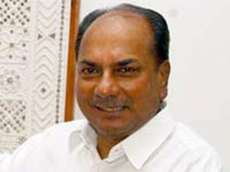 சினிமா ஹீரோவானார் மத்திய அமைச்சர் அந்தோணியின் மகன்!