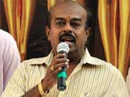 பையனூரில் டிவி நடிகர்களுக்கு வீடு... ராம நாராயணன் தொடங்கி வைத்தார்!