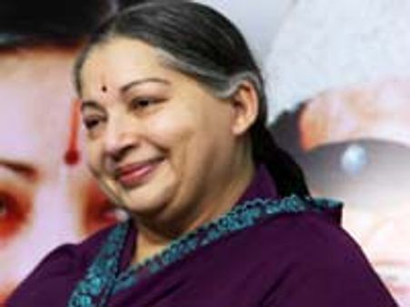 88 வயது முதிய முன்னாள் நடிகருக்கு ஜெ உதவி!