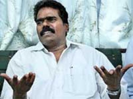 படங்களை ரசிங்க... பாலாபிஷேகம் வேண்டாம்! - தங்கர் பச்சான்