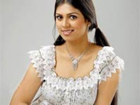 'உம்மாடா செல்லம்': வில்லன் நடிகர் வேலுவுக்கு பாக்யாஞ்சலி எழுதிய காதல் கடிதம்-கோர்ட்டில் தாக்க