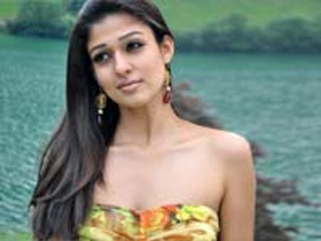 நீதிமன்ற சம்மனை நயன்தாராவுக்கு அனுப்பி வைத்தது நடிகர் சங்கம்!