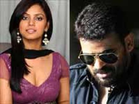 நீத்துவுடன் குத்துப் பாட்டு-சோகத்தில் அமீர்