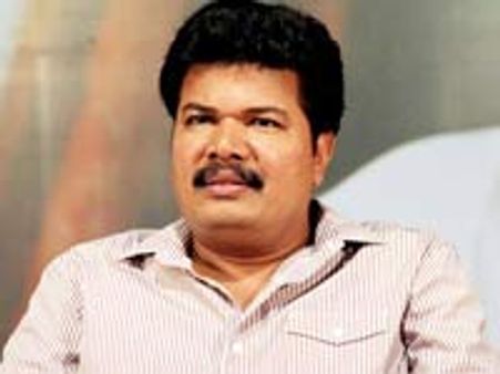 'எந்திரன் சுஜாதாவின் கதை அடிப்படையில் எழுதப்பட்டது!' - ஷங்கர்