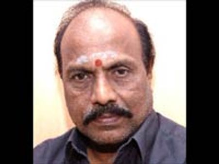 தமிழர்களை யாராவது பழித்தால் அவர்களது குரல்வளையை கடித்து துப்புவேன்-வி.சி.குகநாதன் ஆவேசம்