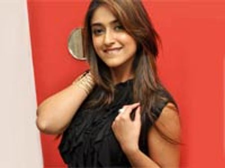 கரீனாவை மிஞ்சுவாரா இலியானா?