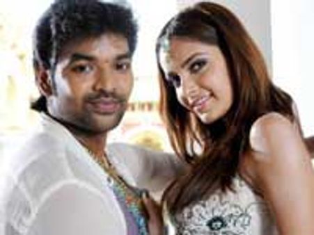 என்னிடம் எதையும் எதிர்பார்த்து படம் பார்க்க வராதீர்கள்-ஜெய் அறிவுரை