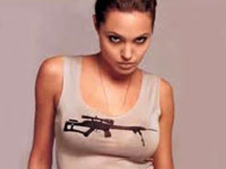 இருப்பதே போதும்... இப்போதைக்கு குழந்தை வேண்டாம்! - ஏஞ்சலினா ஜூலி