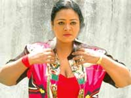 தன் வாழ்க்கையை படமாக்கும் ஷகிலா!