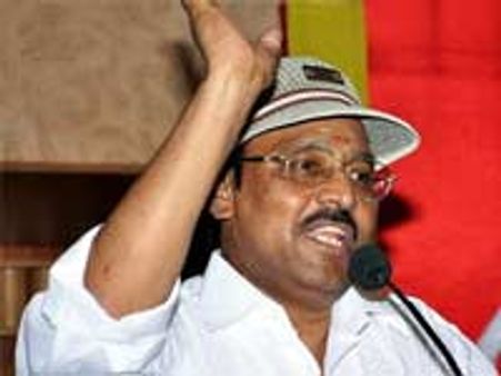 தீவிர அரசியலுக்கு வர மாட்டேன், ஆனால் திமுகவுக்குப் பிரசாரம் செய்வேன்-பாக்யராஜ்