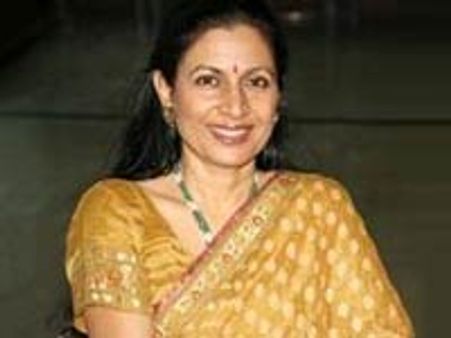 கணவர் பல கோடி மோசடி-விஜயநகர மன்னர் வாரிசு போலீசில் புகார்!