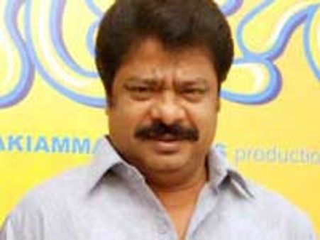 ஒரு ஷாம்பூ பாக்கெட் செ‌ய்‌த மா‌யம்‌...!-இயக்குநர்‌ பா‌ண்‌டி‌யரா‌ஜன்‌ பி‌ளா‌ஷ்‌பே‌க்‌