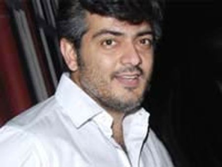 ரசிகர்கள் கட்டுப்பாட்டை மீறினால் மன்றத்தைக் கலைக்கவும் தயங்கமாட்டேன்-அஜீத்