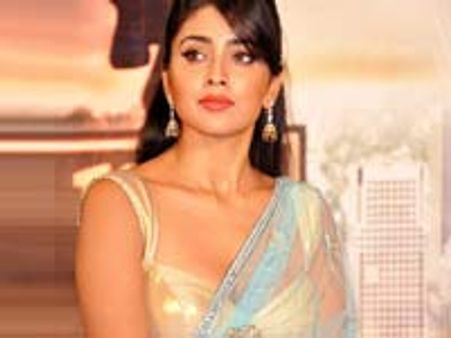 தோல்வி ஏன்..? ஆராயும் ஸ்ரேயா!!