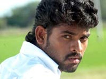 திடீர் கல்யாணம்... பெற்றோரை சமாதானப்படுத்திய விமல்!