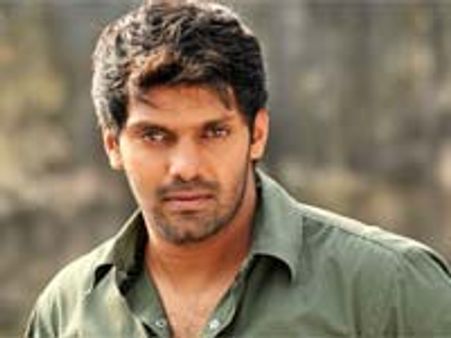 ஆர்யா குறித்த மோசமான வதந்தி... நம்ப வேண்டாமென வேண்டுகோள்!