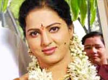 தொழிலதிபருடன் விபச்சாரம்... பிரபல நடிகை யமுனா கைது... 14 நாள் சிறையில் அடைப்பு!