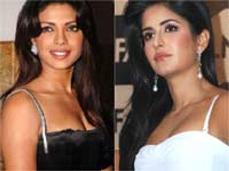 பிரியங்கா சோப்ரா, காத்ரீனா கைப் வீடுகளில் வருமான வரித்துறை ரெய்டு