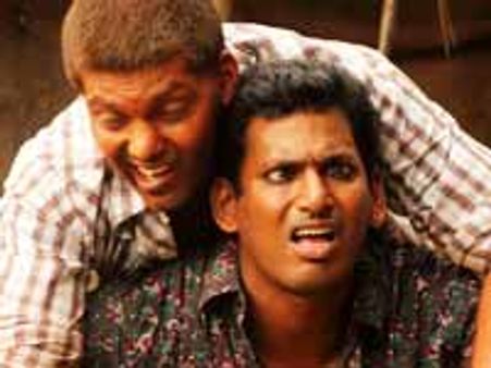 அவன் இவன்: தண்ணீருக்குள் 6 நாள் ஊறிய விஷால்!