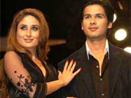 கரீனா, ஷாஹித் தற்போது ஹாய் ஹாய் பிரண்ட்ஸ்