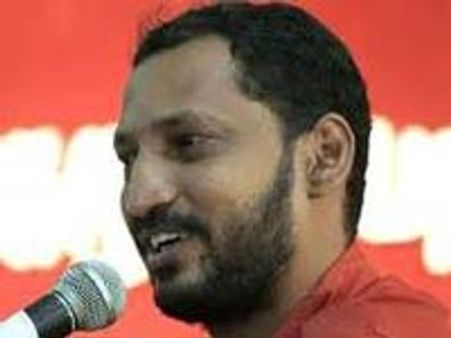 ஏவிஎம் என்றால் இளக்காரமா?- நீக்கப்பட்ட நா முத்துக்குமார்