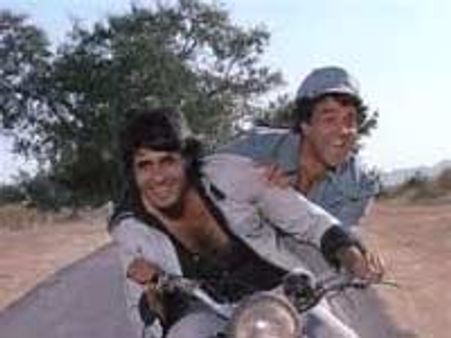 ஷோலே எடிட்டர் இப்போ குடிசைவாசி!