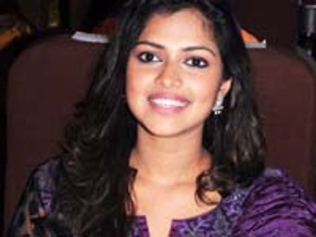 'கண்டபடி சாப்பிடாதீங்க!'-அமலா பால் அட்வைஸ்!