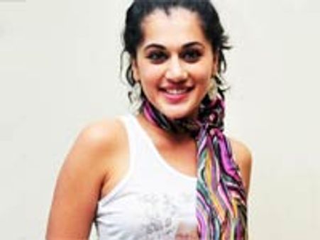 ரவி தேஜா-தப்ஸியுடன் இணையும் ஷாம்!