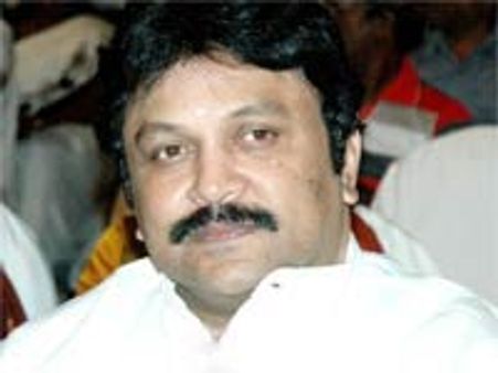 நான் அரசியல் கட்சிகளுக்கு அப்பாற்பட்டவன்-நடிகர் பிரபு