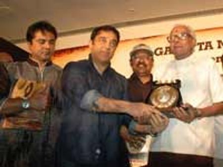 'தி பெஸ்ட் ஆப் தமிழ் சினிமா' - எம்ஜிஆர் - ரஜினி படங்கள் இருட்டடிப்பு!